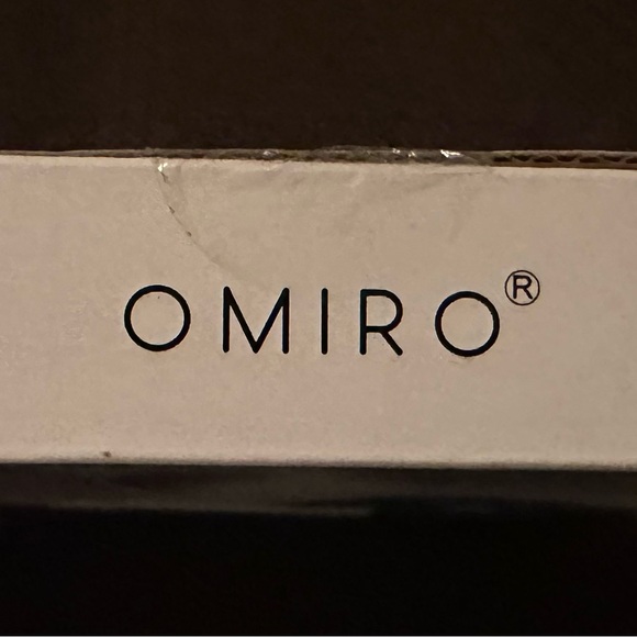 OMIRO Hand Mirror, Double-Sided 1X/20X Magnifying Foldable Makeup Mirror - Picture 6 of 10